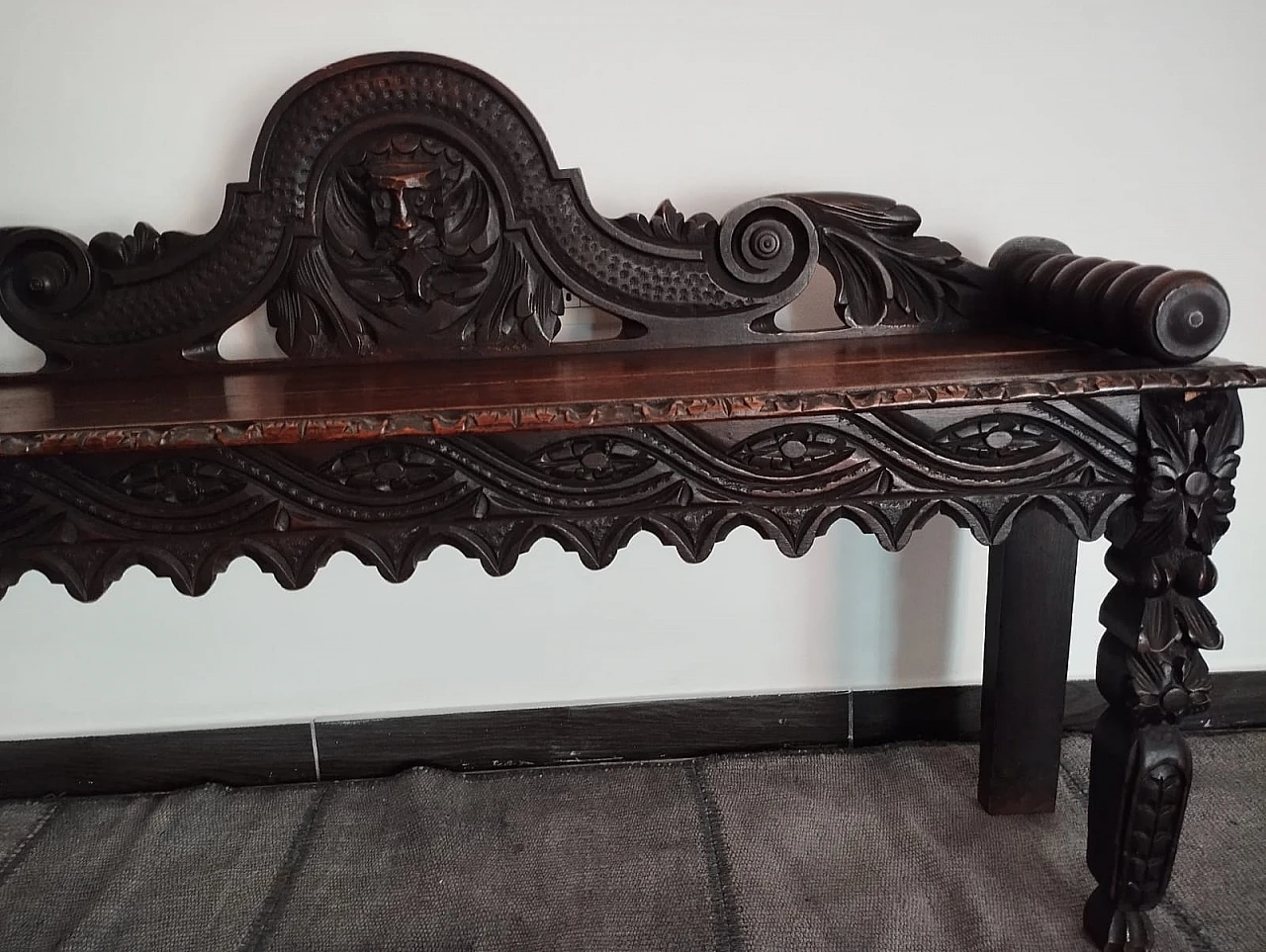 Victorian oak bench with carvings, 19th century 3