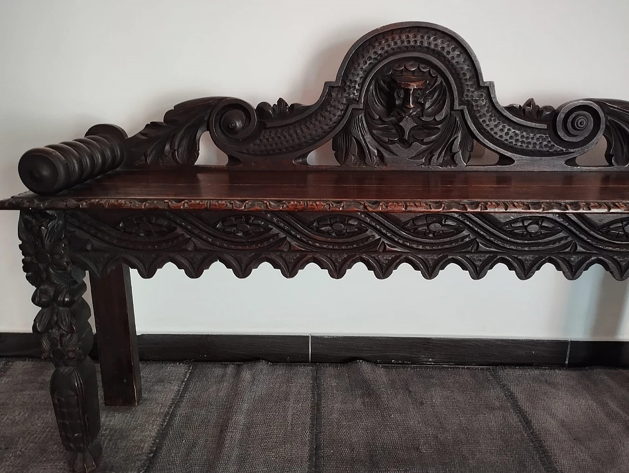 Victorian oak bench with carvings, 19th century 4