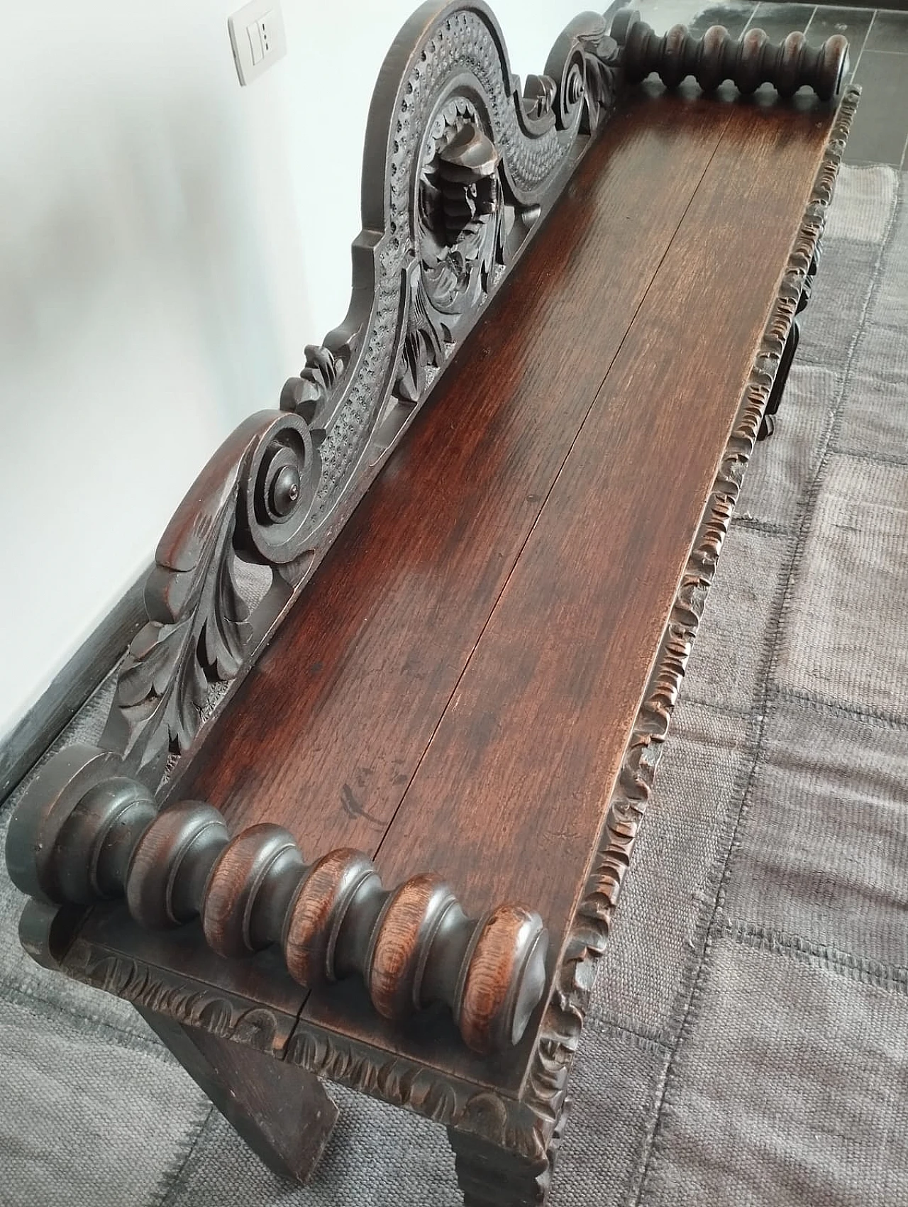 Victorian oak bench with carvings, 19th century 12