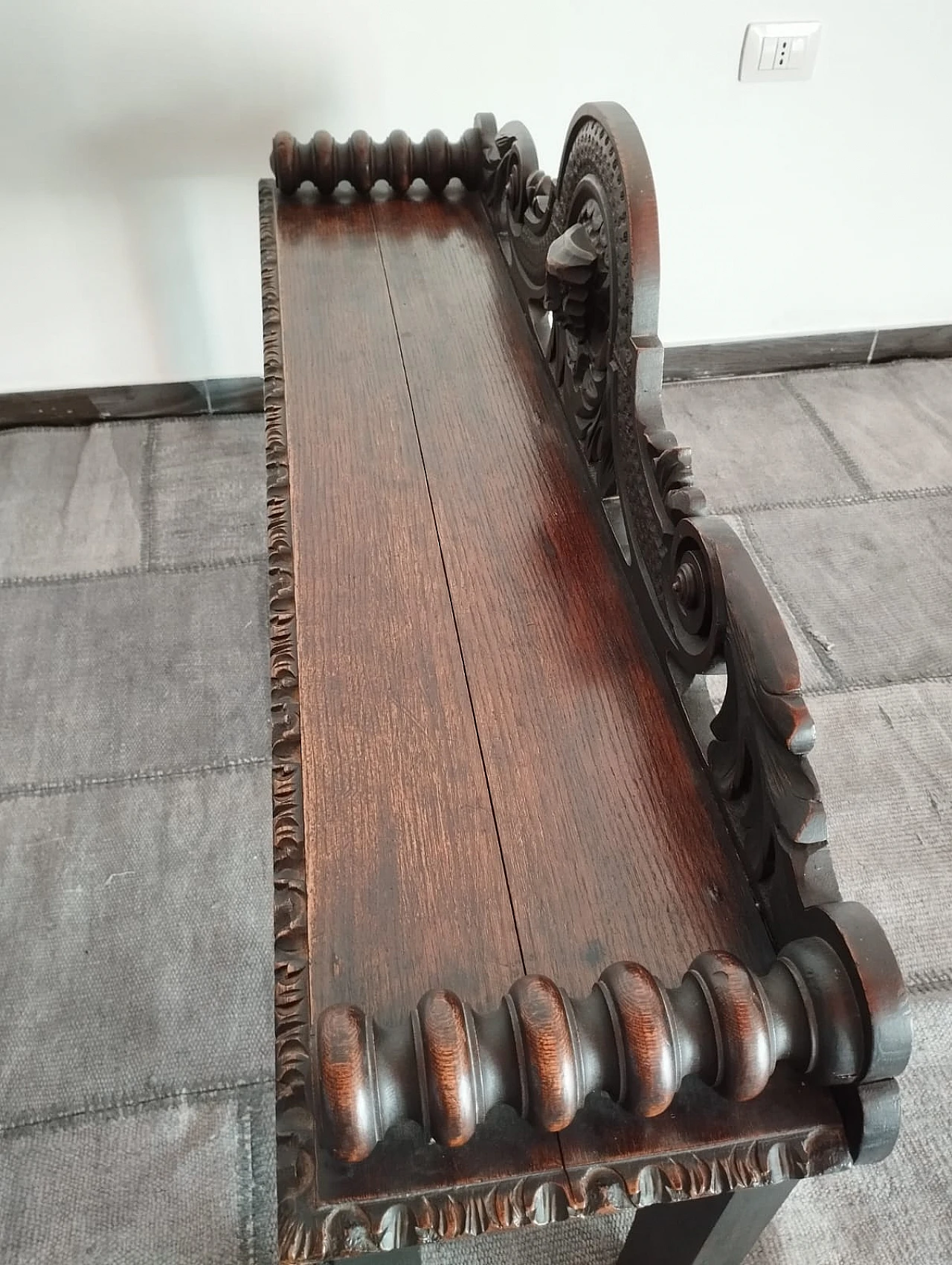 Victorian oak bench with carvings, 19th century 13