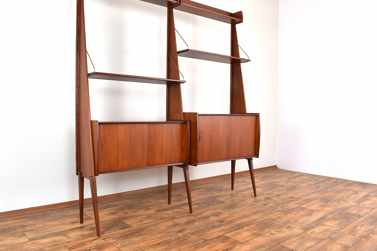 Panto teak wall unit by E. Raknes & Sønner Møbelfabrikk A/S, 1970s 10