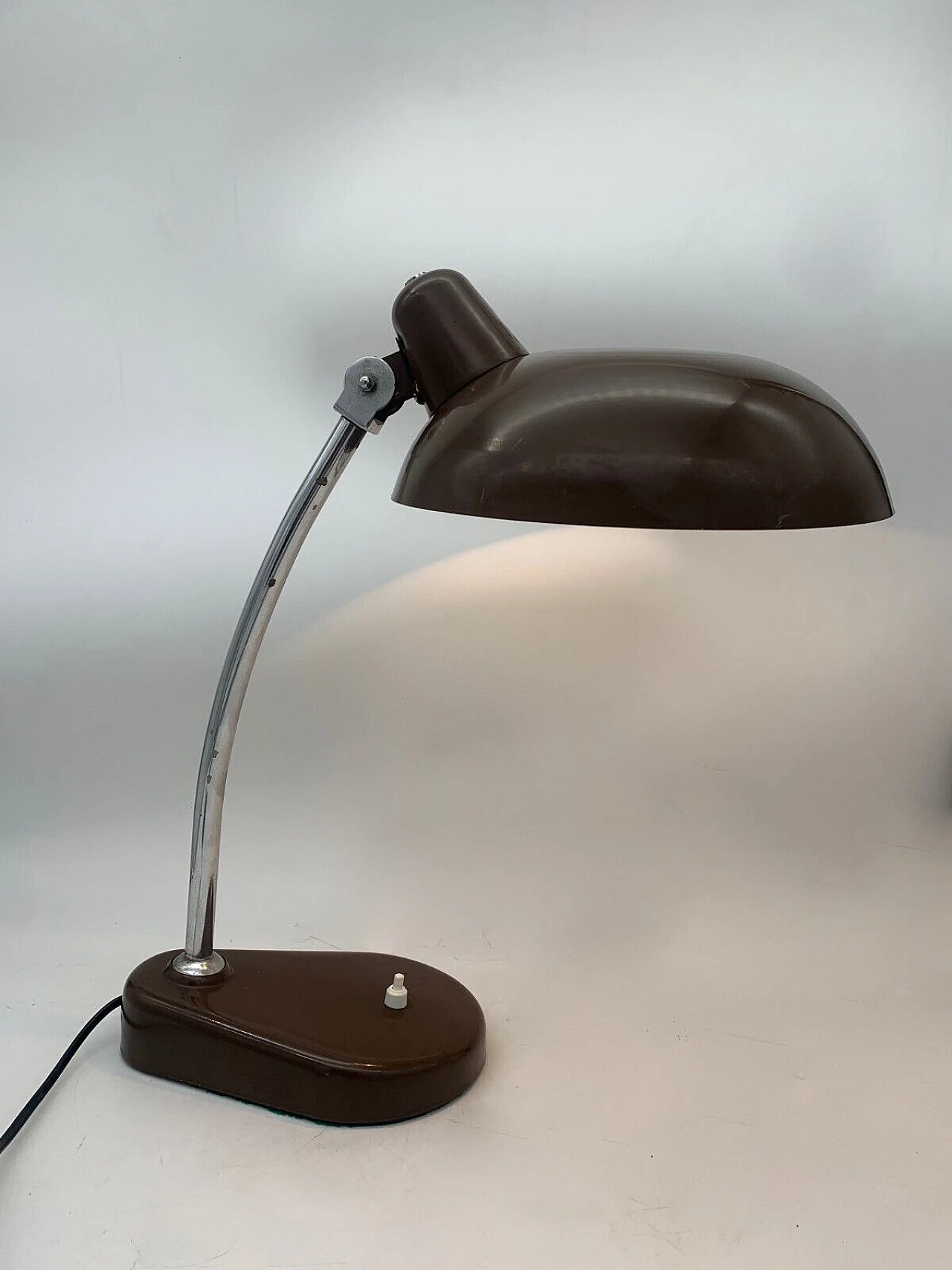 Brown metal table lamp, 1960s 1