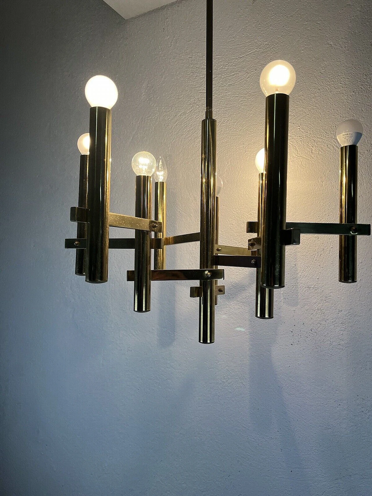 Brass nine-light chandelier by Sciolari, 1970s 4