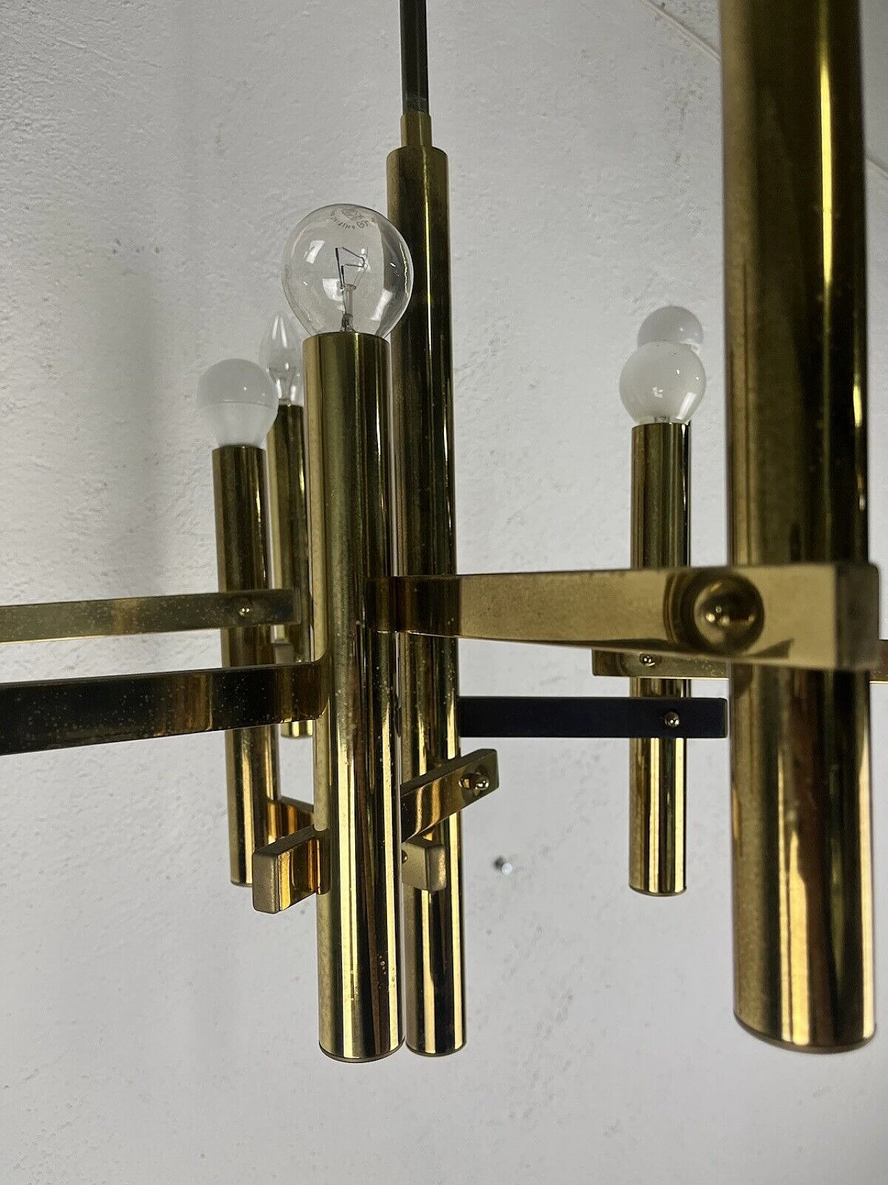 Brass nine-light chandelier by Sciolari, 1970s 14