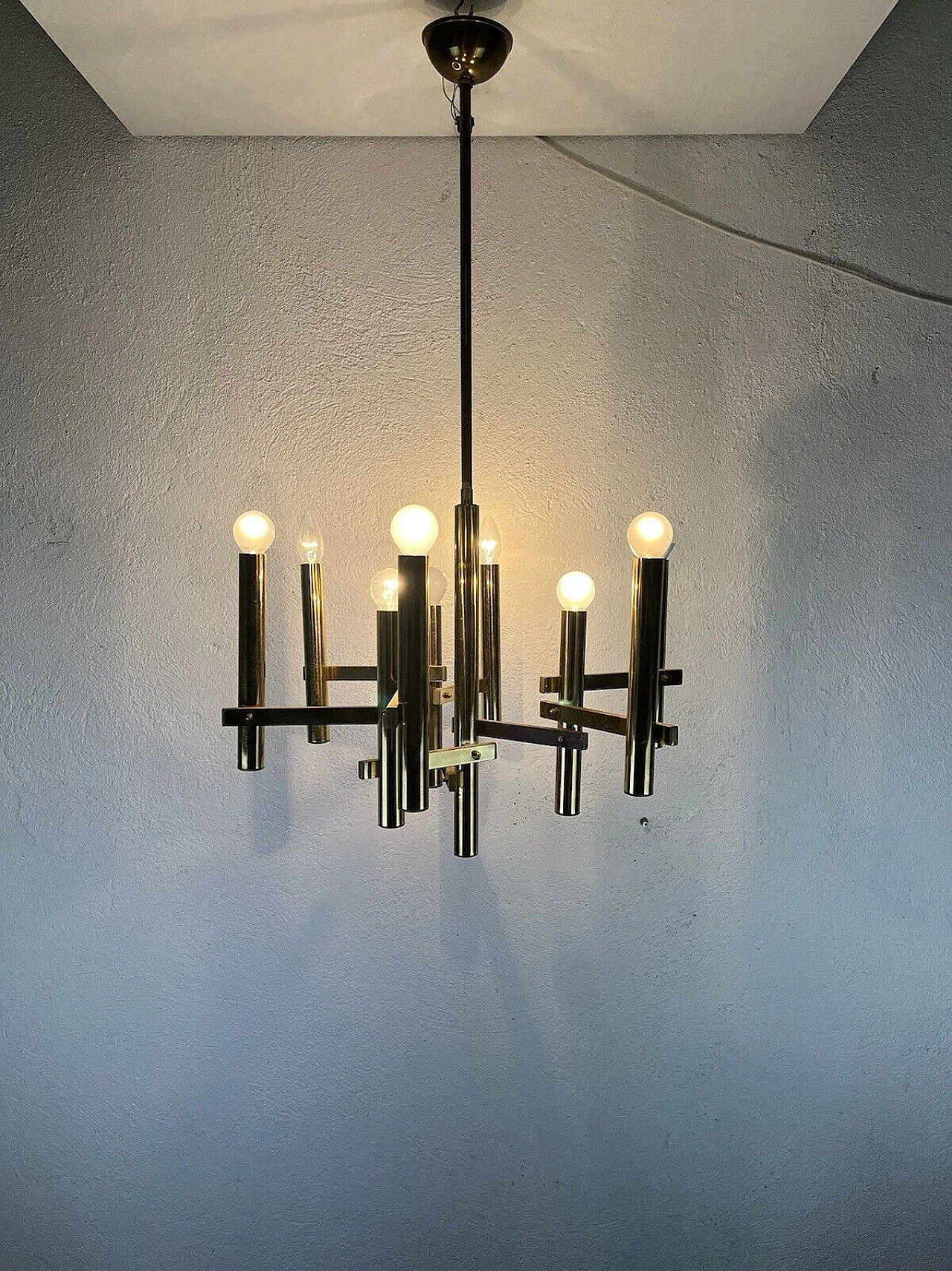 Brass nine-light chandelier by Sciolari, 1970s 16