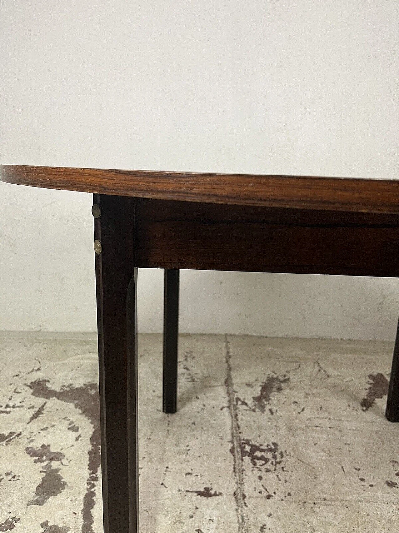 Rosewood extendable table, 1960s 7