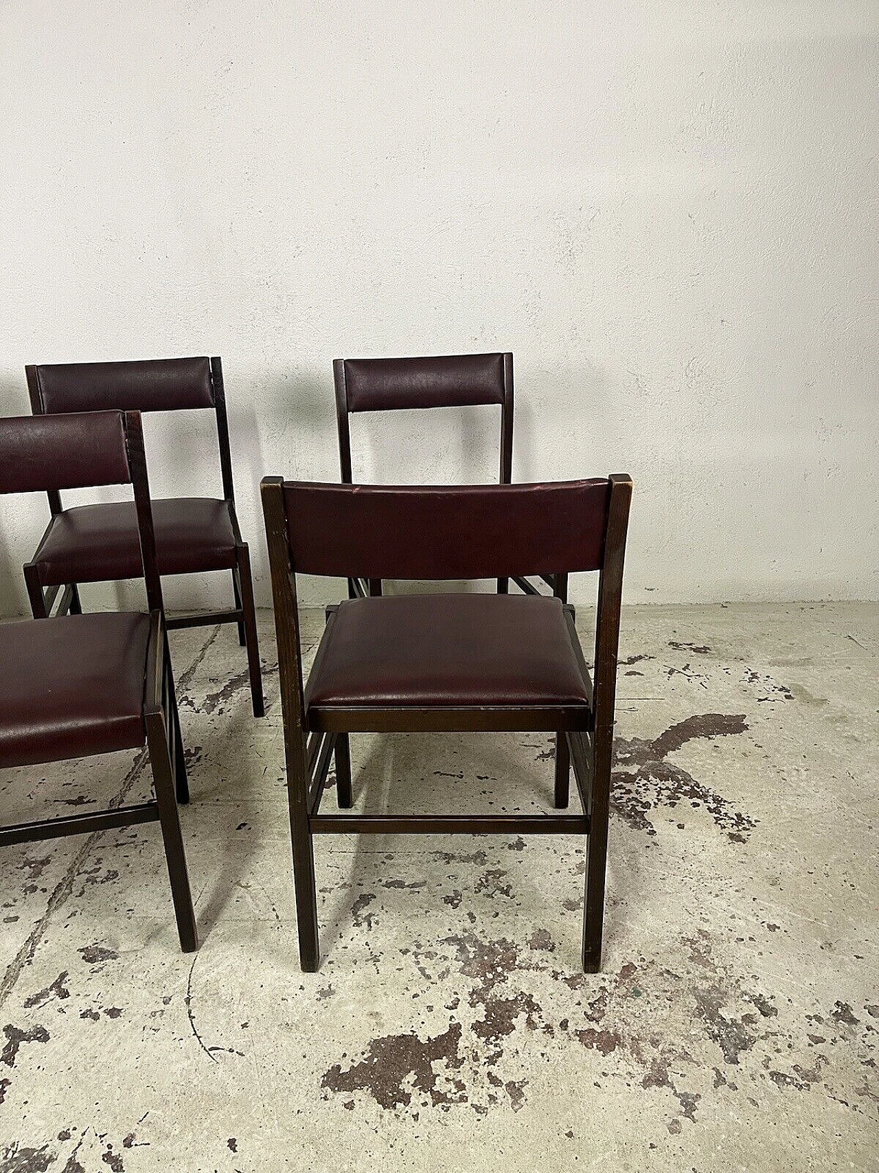 6 Chairs in rosewood and burgundy leather, 1960s 12