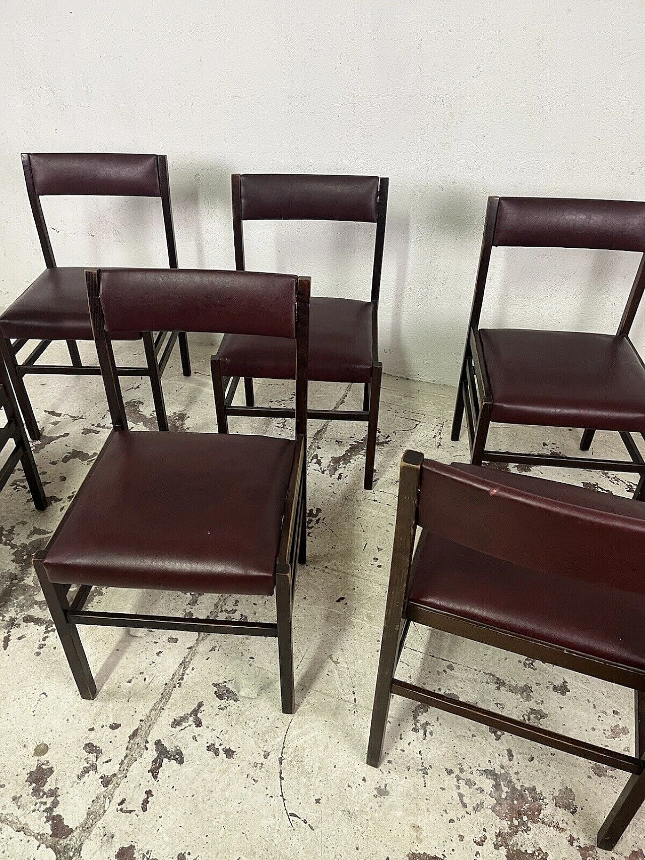 6 Chairs in rosewood and burgundy leather, 1960s 13