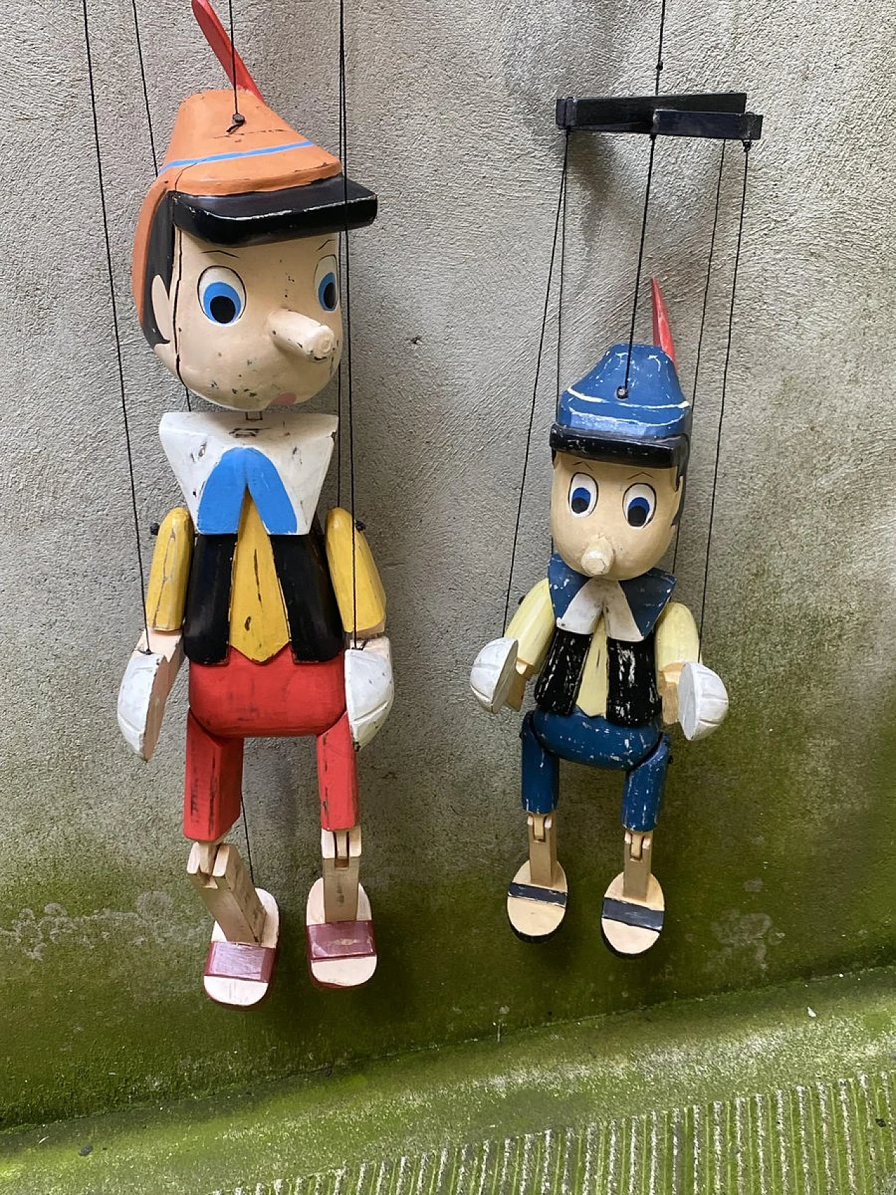 Coppia di marionette in legno, anni '50 1