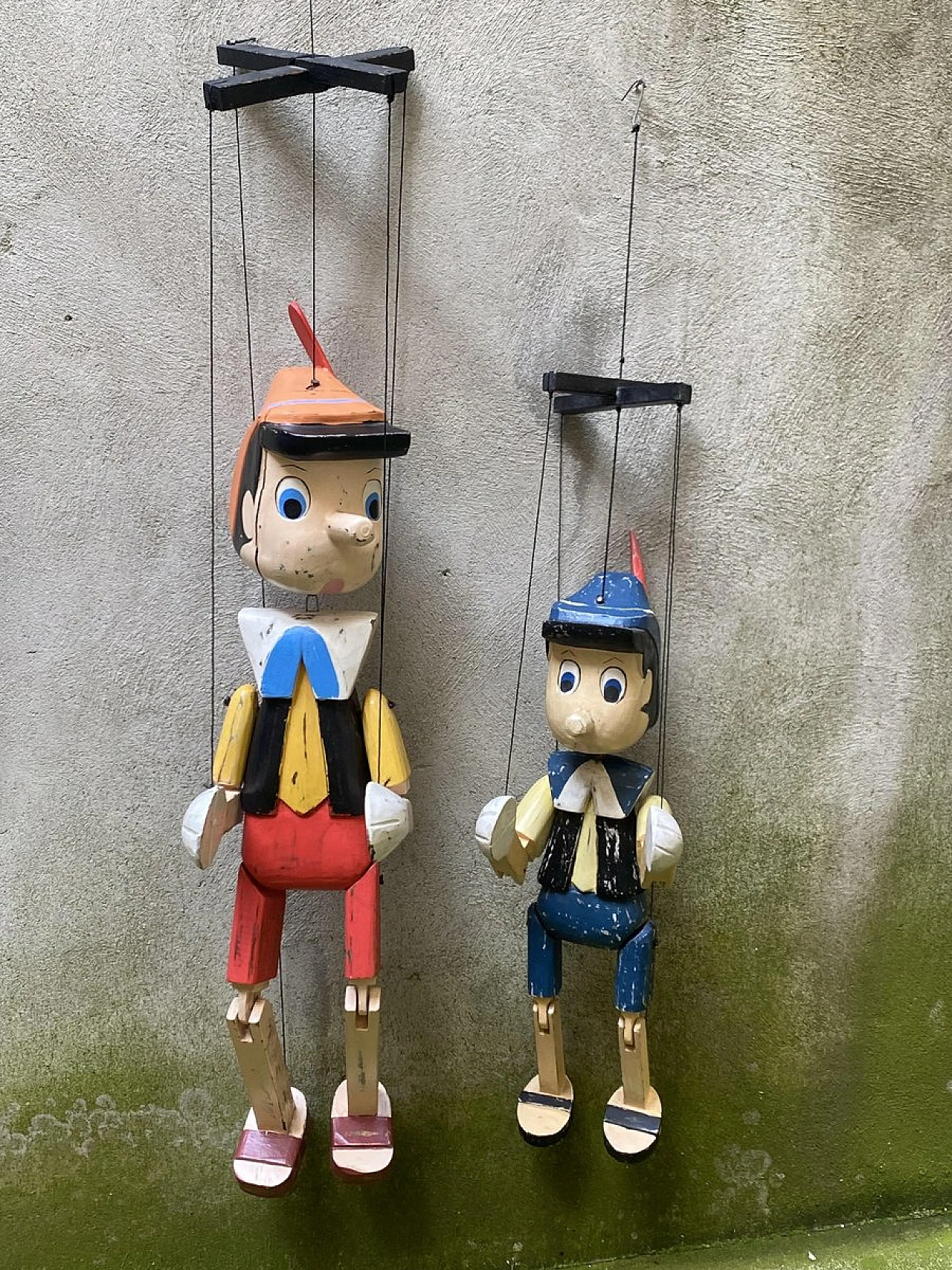 Coppia di marionette in legno, anni '50 2