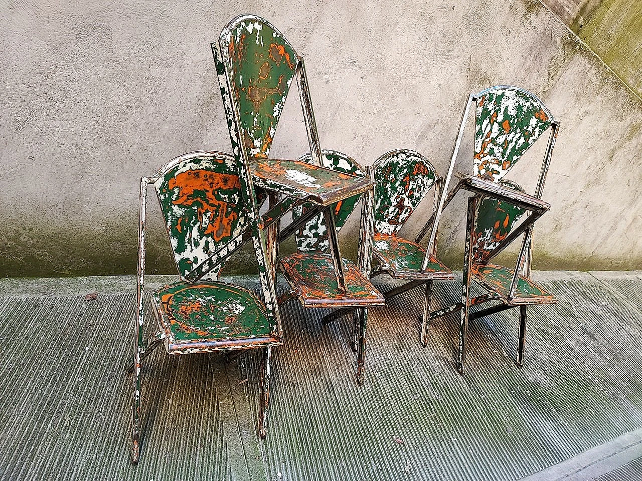 6 Chairs in iron with multicolor patina, 1930s 2