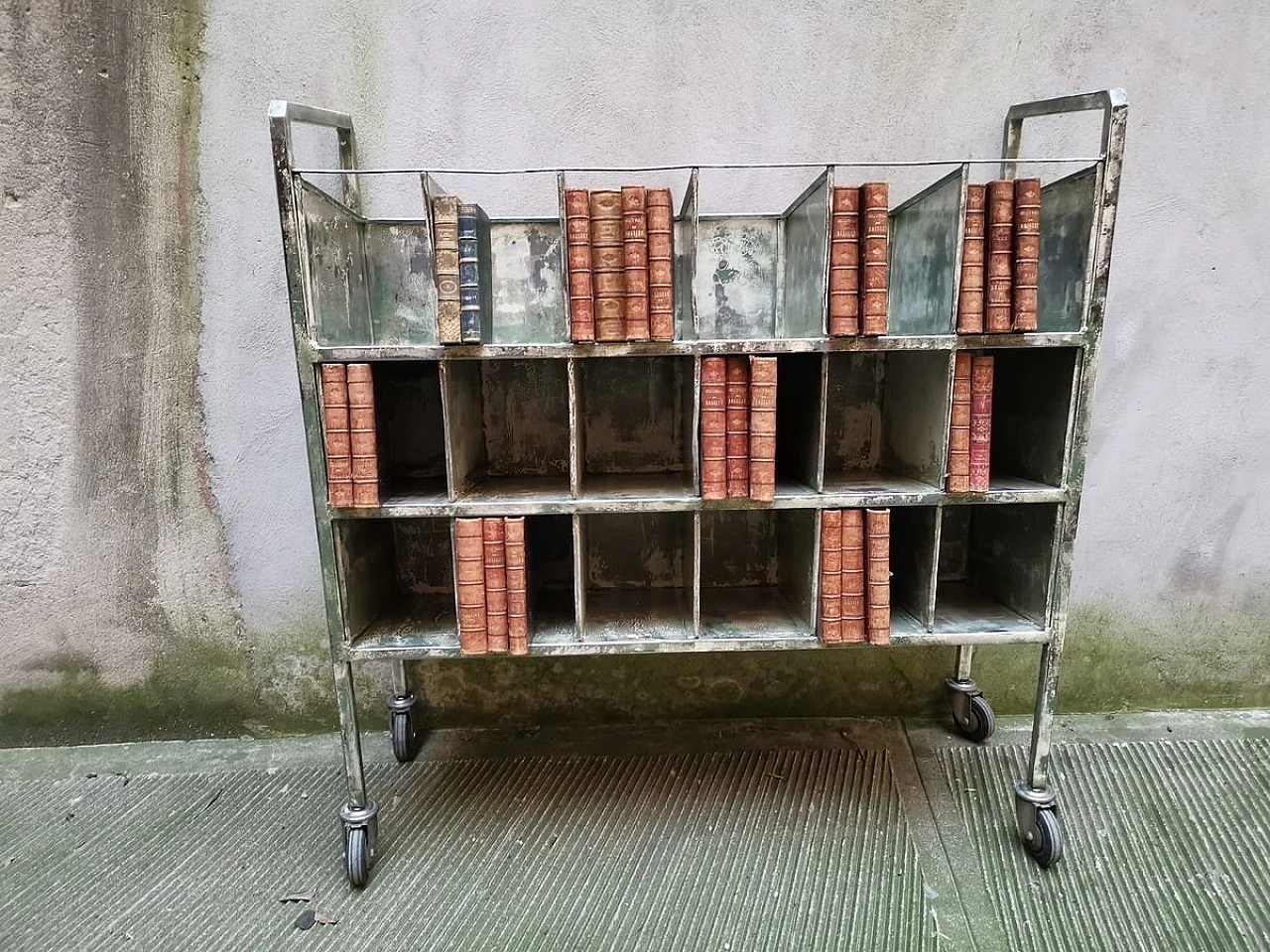 Industrial cart with shelves in metal, 1950s 5