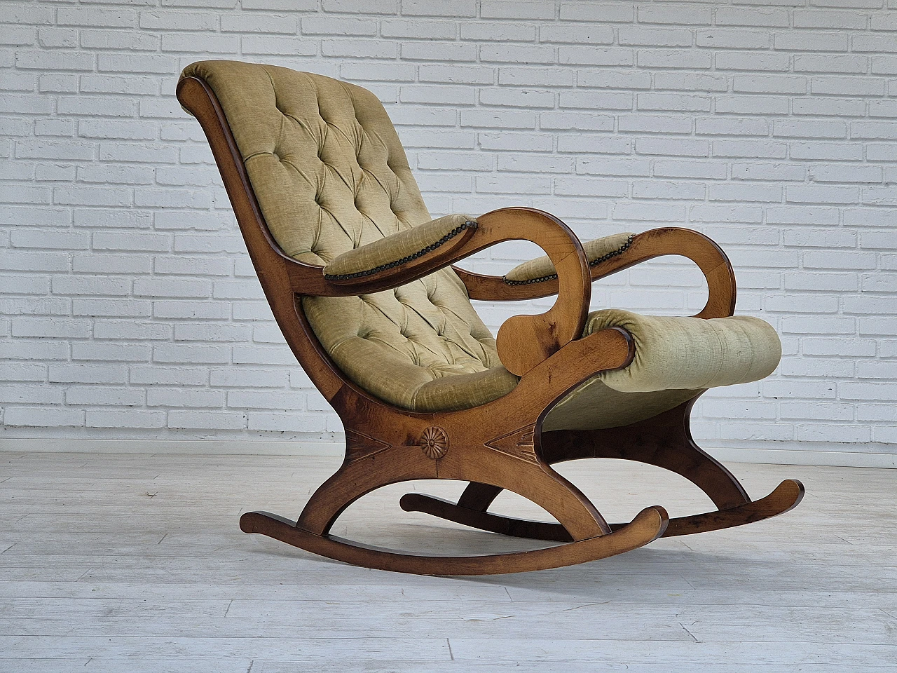 Scandinavian rocking chair in beech and green velvet, 1950s 1