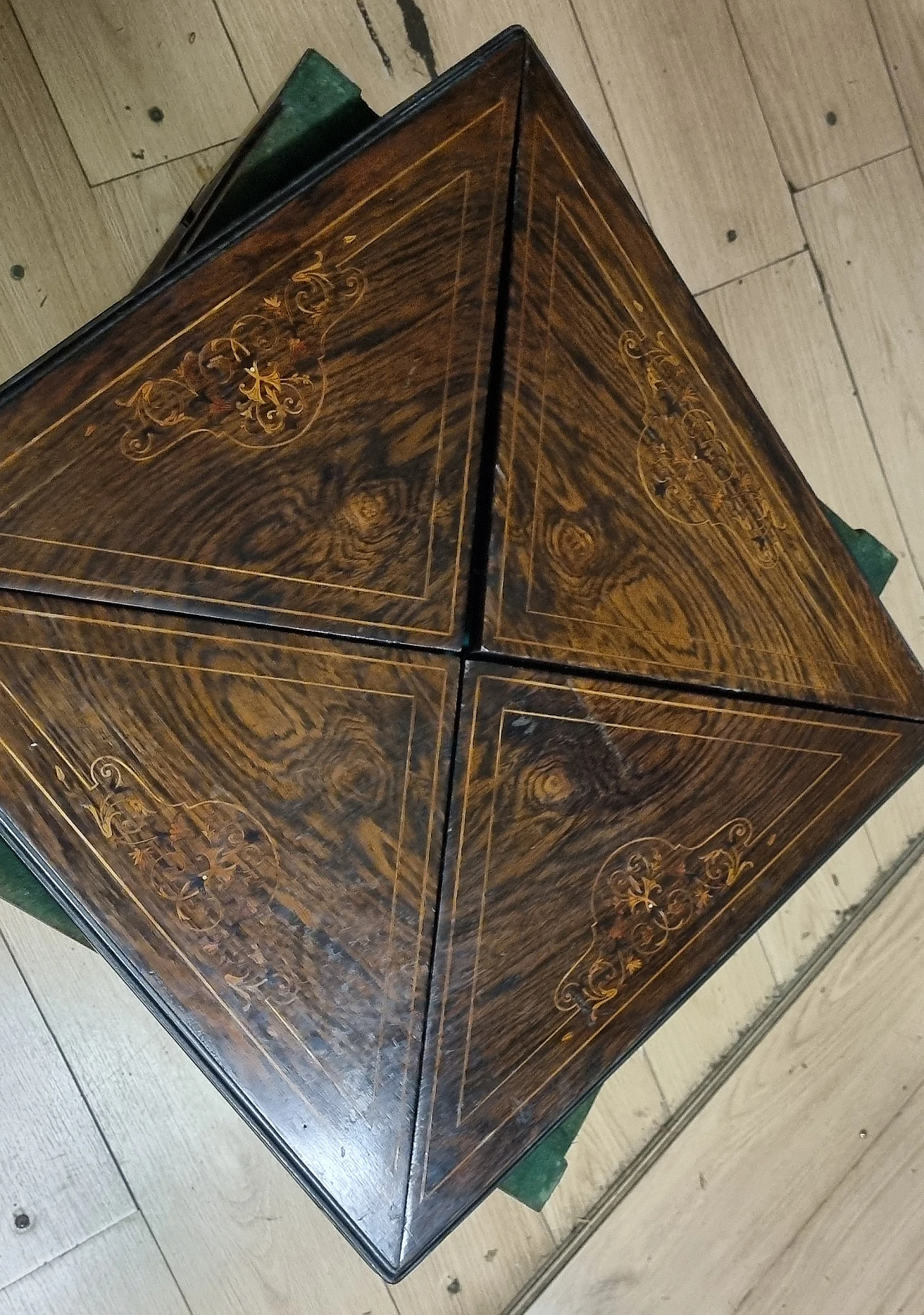 English rosewood coffee table, 19th century 12