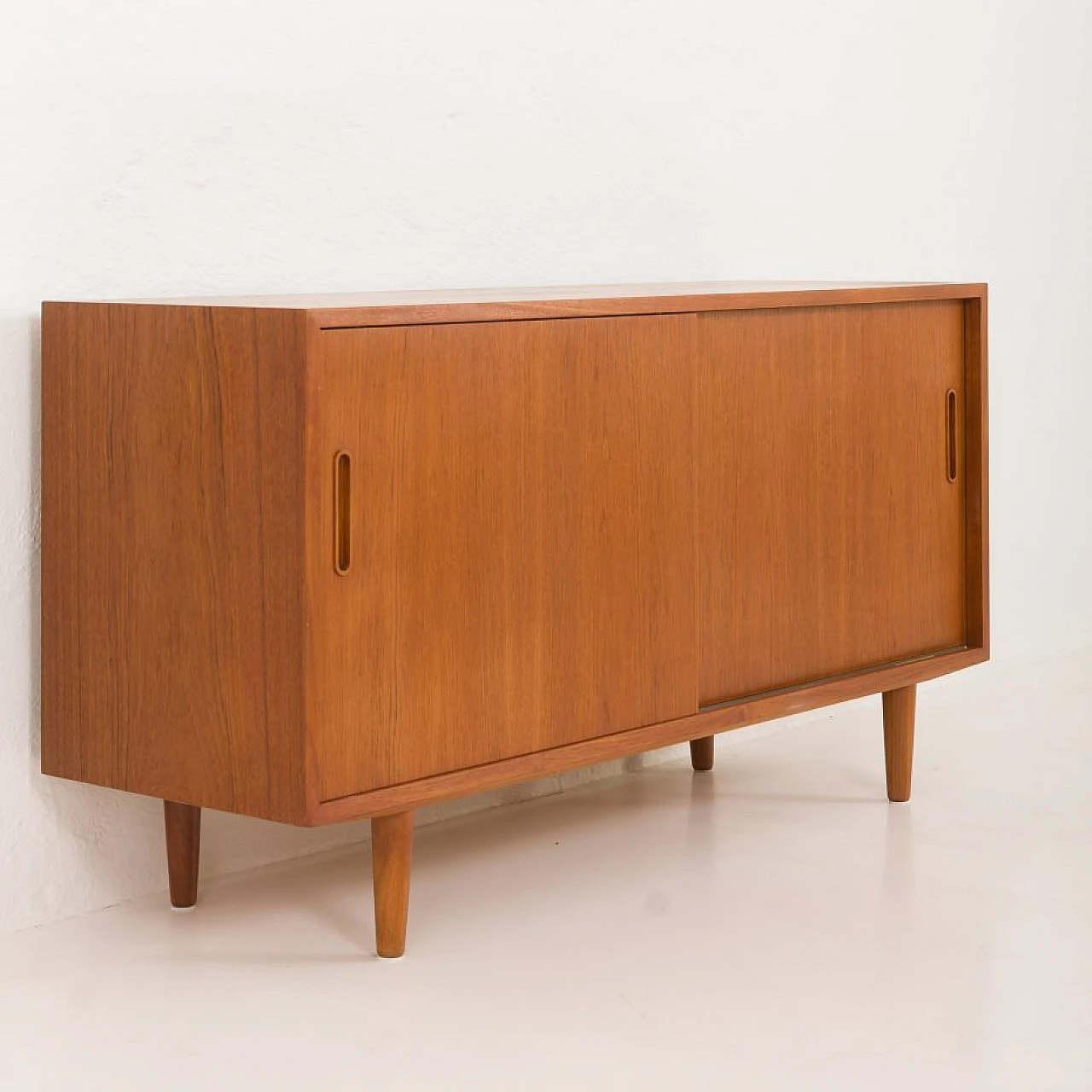 Danish teak sideboard by Carlo Jensen for Hundevad, 1960s 10