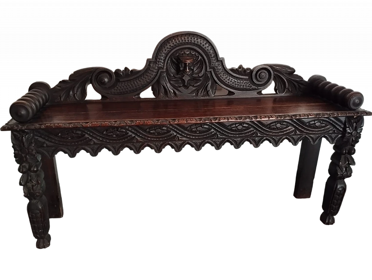 Victorian oak bench with carvings, 19th century 17