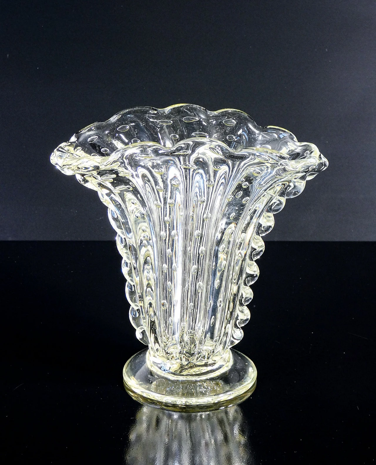 Blown Murano glass vase by Barovier, 1940s 1