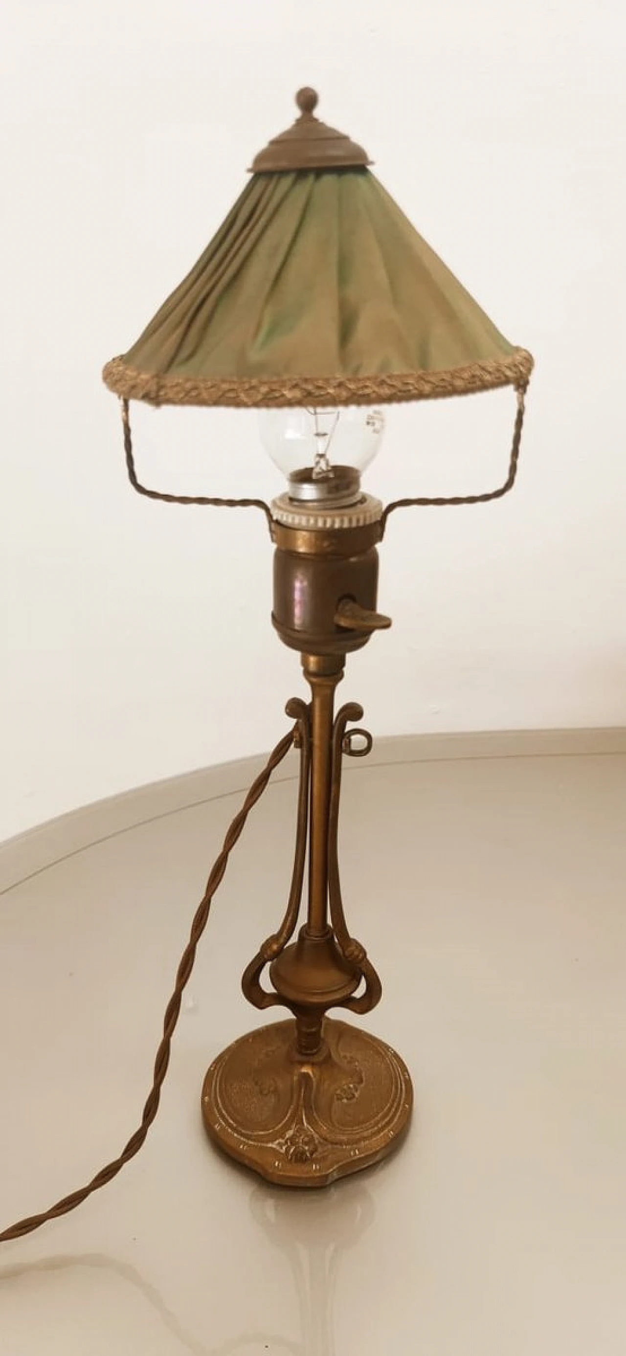 Adjustable table lamp in brass with fabric lampshade, 1930s 12