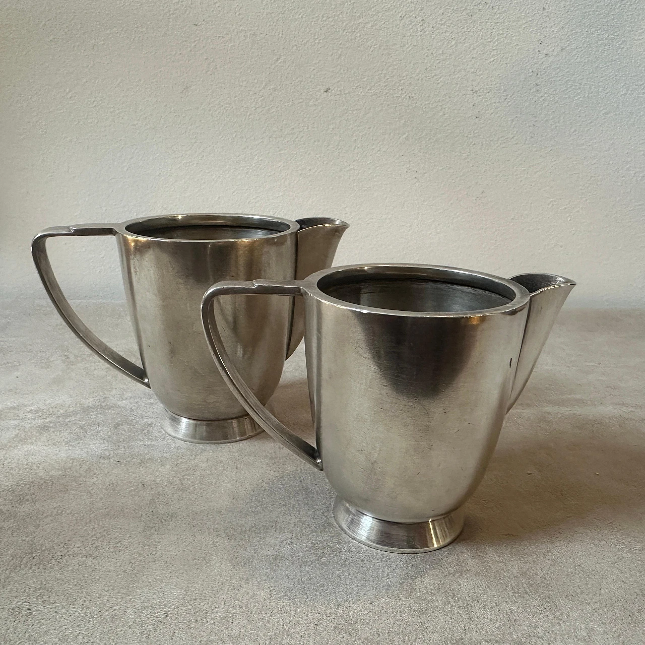 Pair of Art Déco coffee pots by Gio Ponti for F.lli Calderoni, 1940s 2