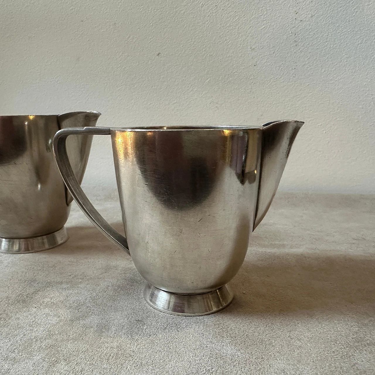 Pair of Art Déco coffee pots by Gio Ponti for F.lli Calderoni, 1940s 3