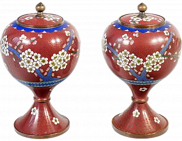 Coppia di vasi cloisonné con coperchio