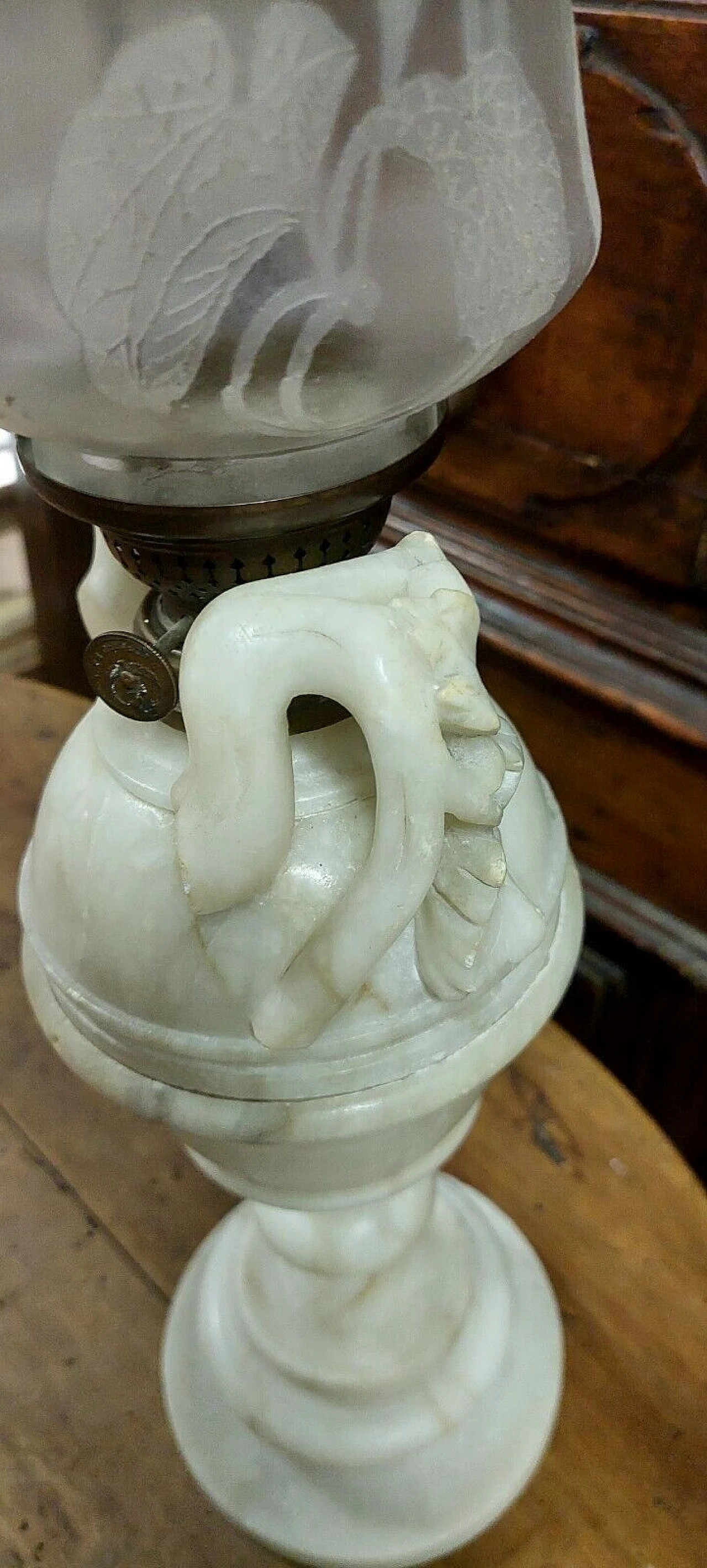 Alabaster table lamp, 19th century 4