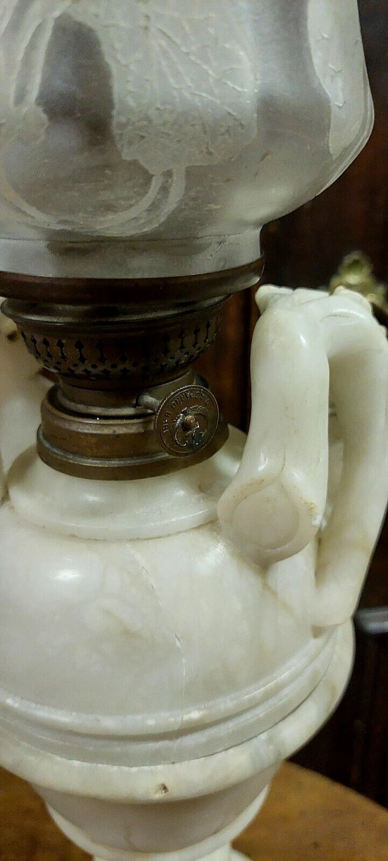 Alabaster table lamp, 19th century 7