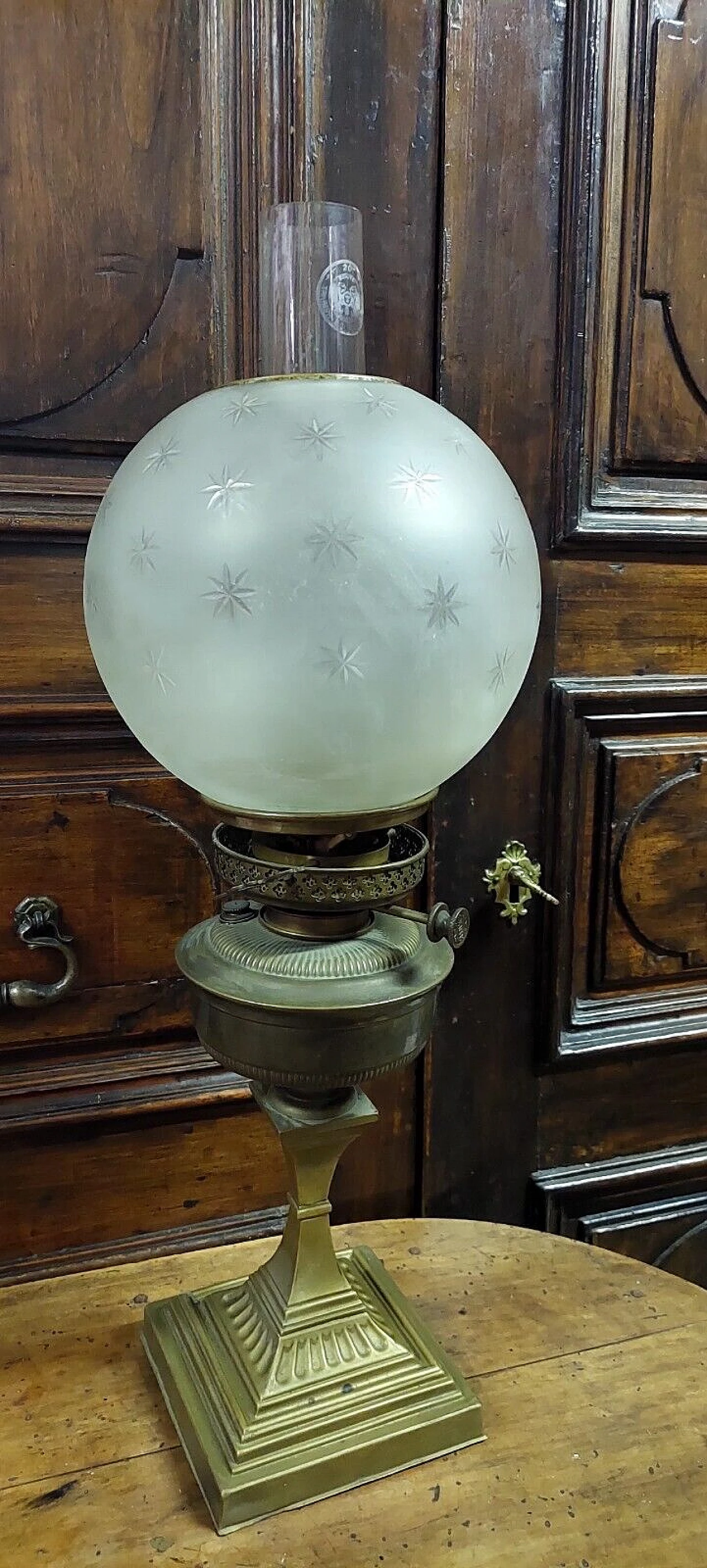 Brass oil table lamp, 19th century 3