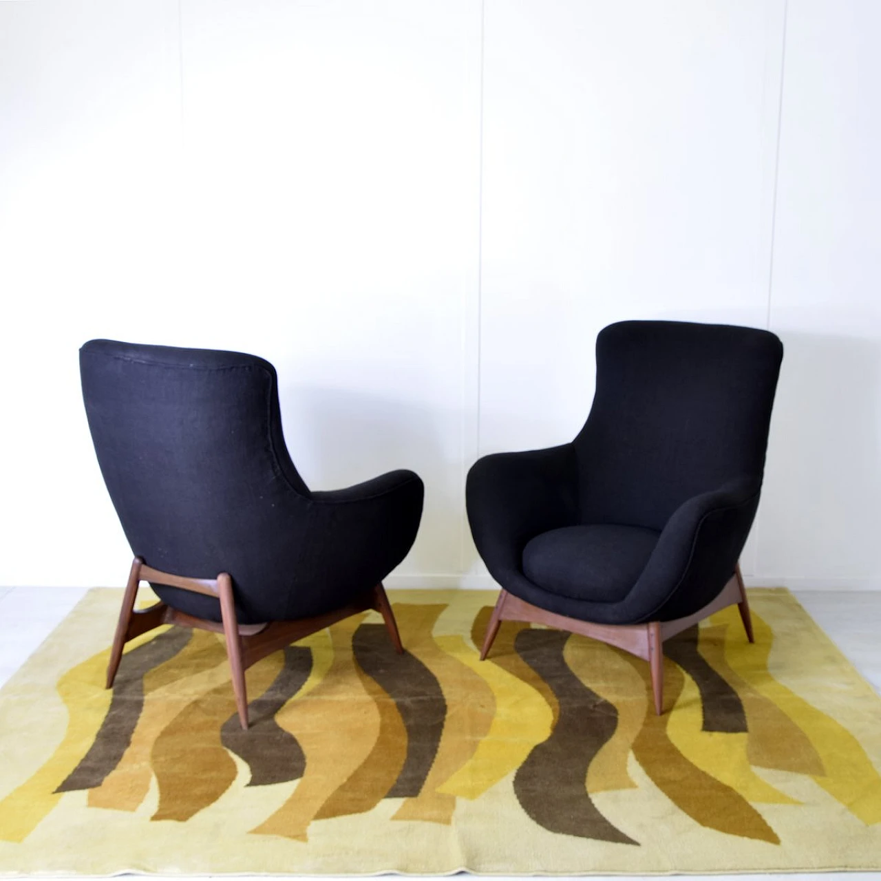 Pair of armchairs in teak and balck fabric by Flexform, 1950s 2