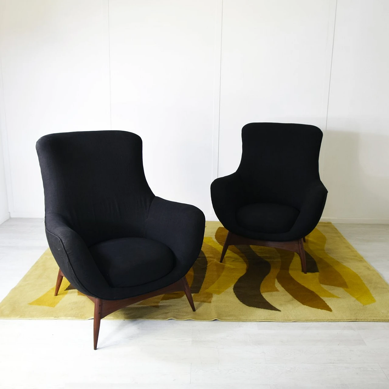 Pair of armchairs in teak and balck fabric by Flexform, 1950s 7