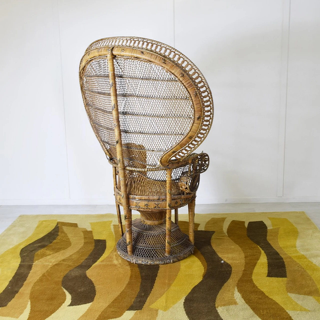 Peacock armchair in rattan and wicker, 1970s 5