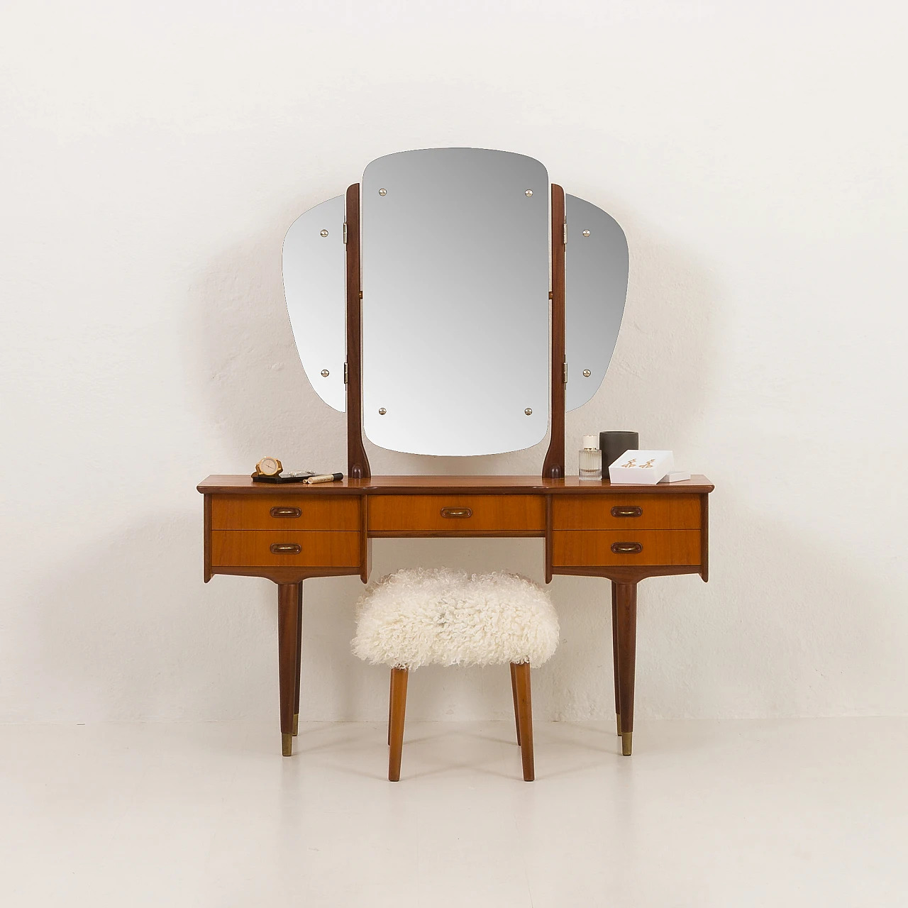 Scandinavian teak vanity table with adjustable mirrors, 1960s 3