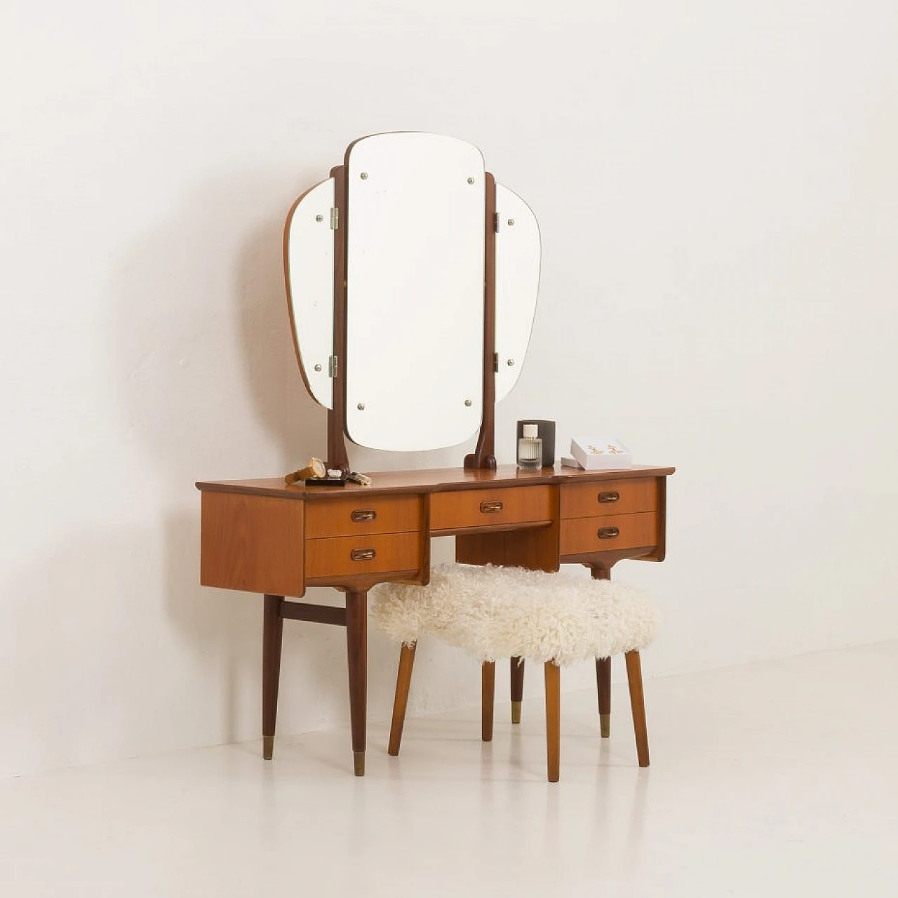 Scandinavian teak vanity table with adjustable mirrors, 1960s 4