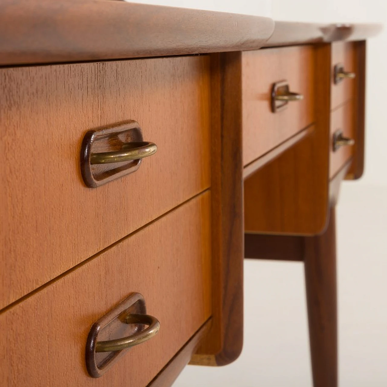 Scandinavian teak vanity table with adjustable mirrors, 1960s 12