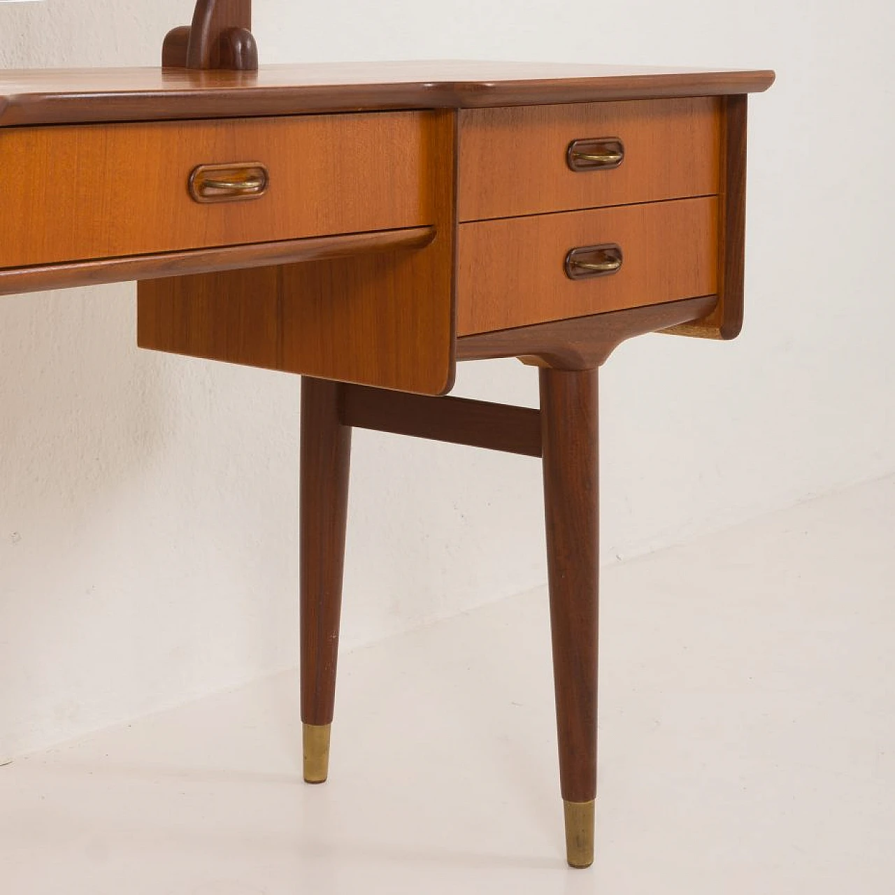 Scandinavian teak vanity table with adjustable mirrors, 1960s 15