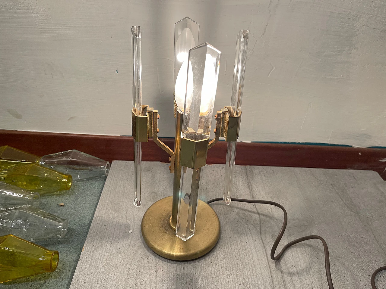 Pair of brass and crystal table lamps, 1970s 7