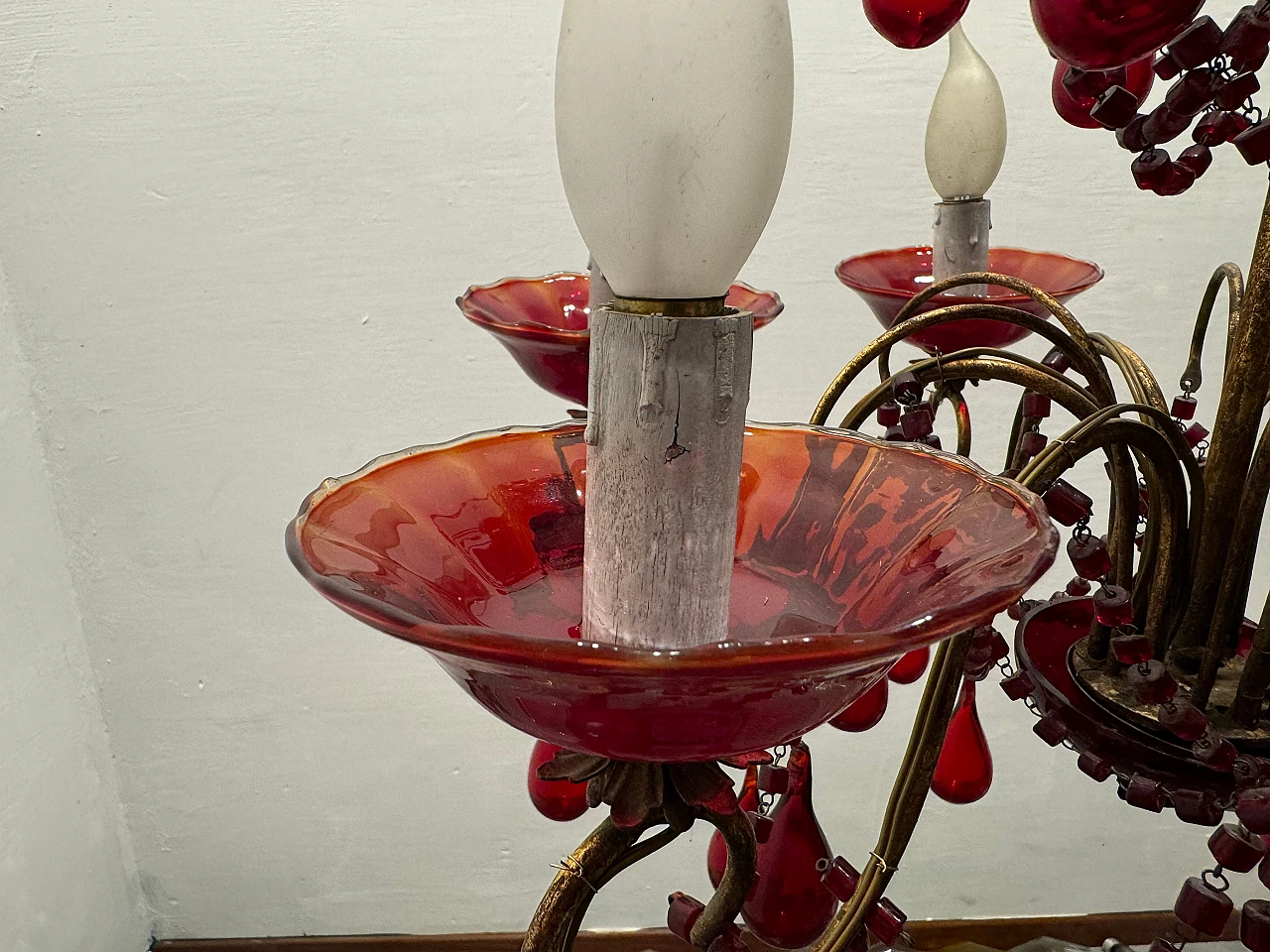 Florentine red Murano glass chandelier, 1950s 10