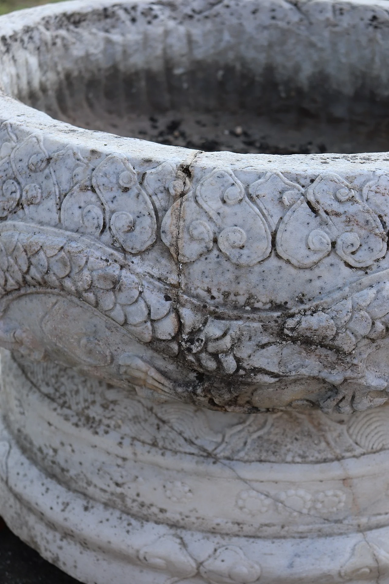 Pair of marble outdoor vases, 1980s 7