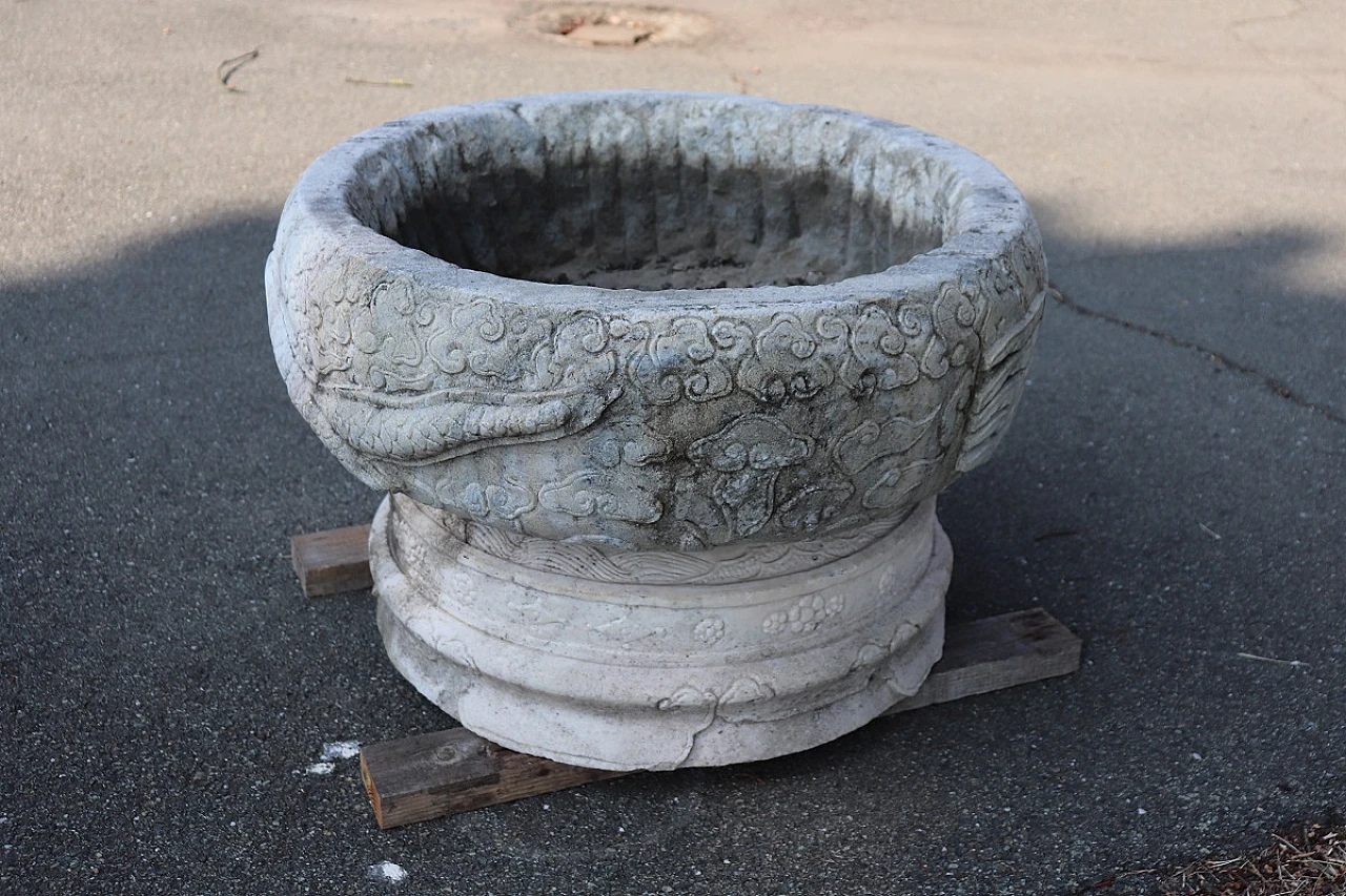 Pair of marble outdoor vases, 1980s 9