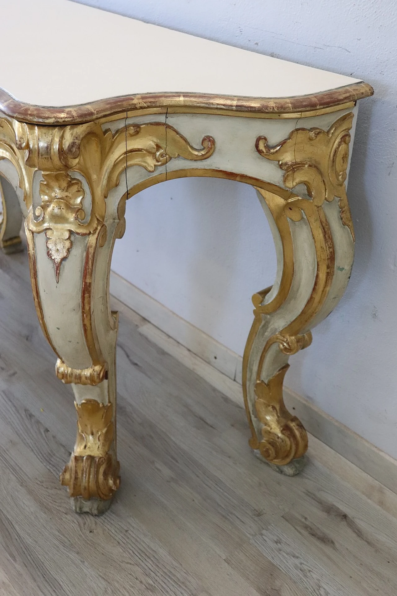 Lacquered and gilded wooden console table, 1980s 7