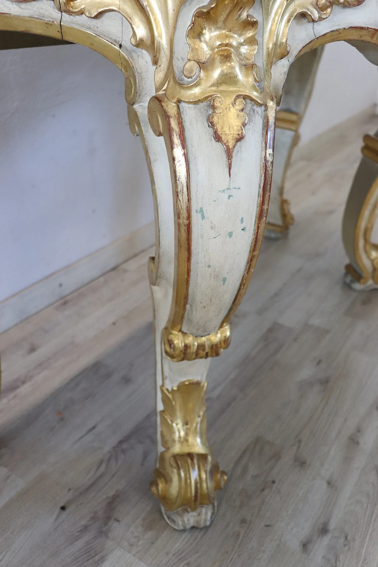 Lacquered and gilded wooden console table, 1980s 10