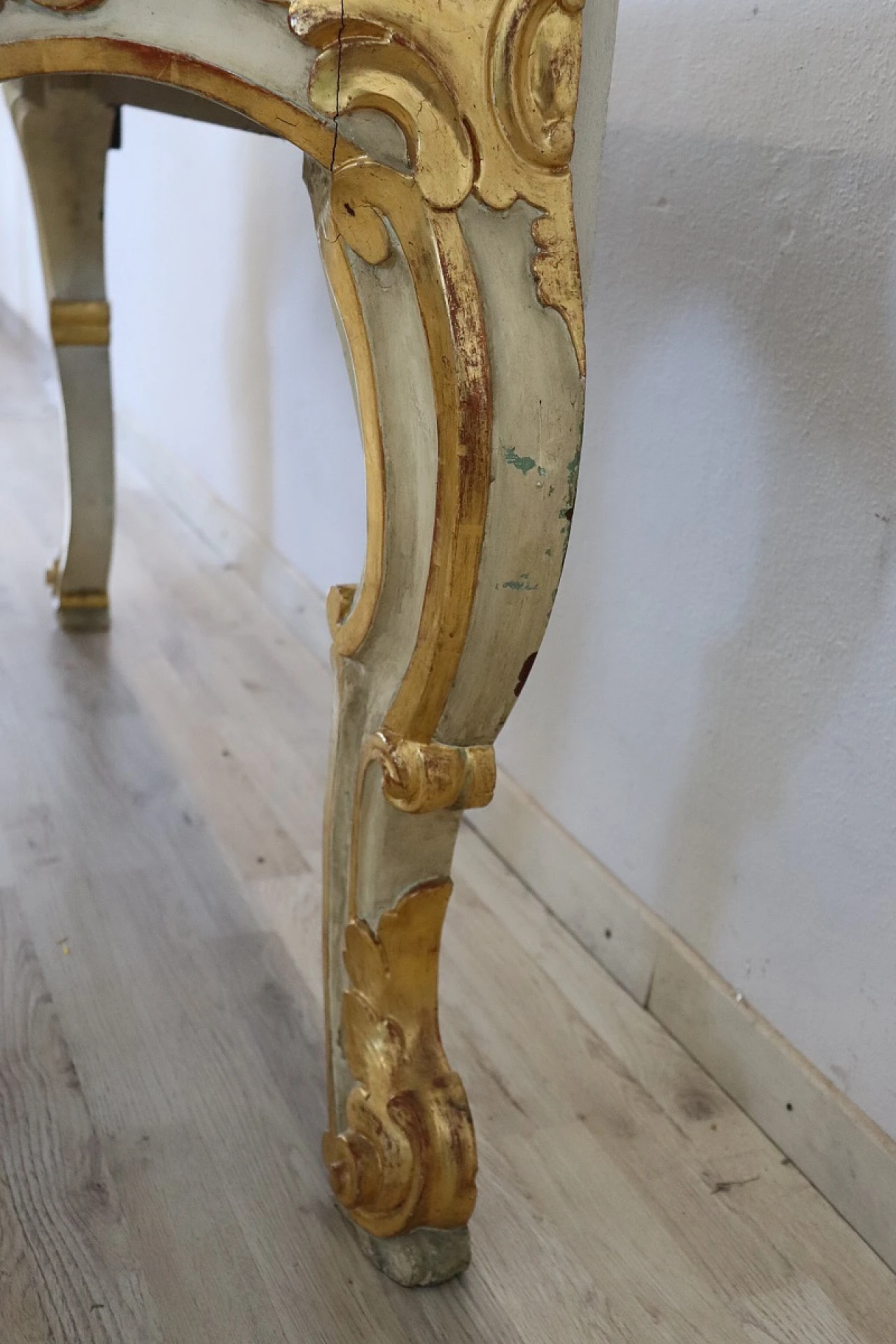 Lacquered and gilded wooden console table, 1980s 13