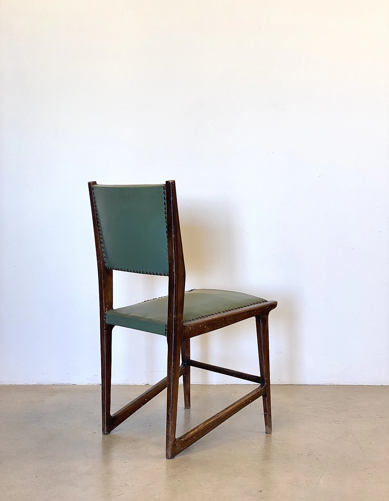 6 Beech chairs in the style of Gio Ponti, 1950s 9