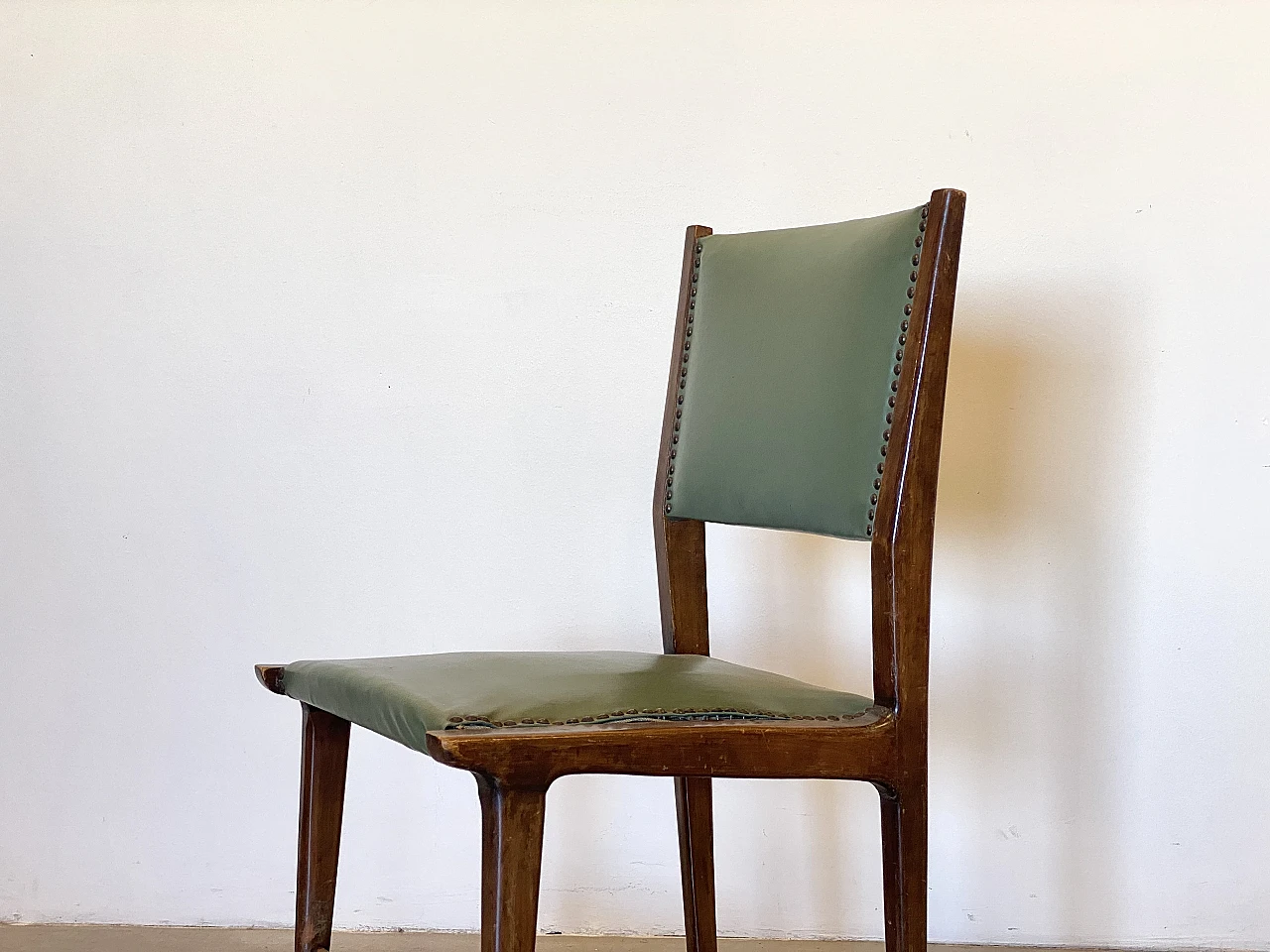 6 Beech chairs in the style of Gio Ponti, 1950s 20