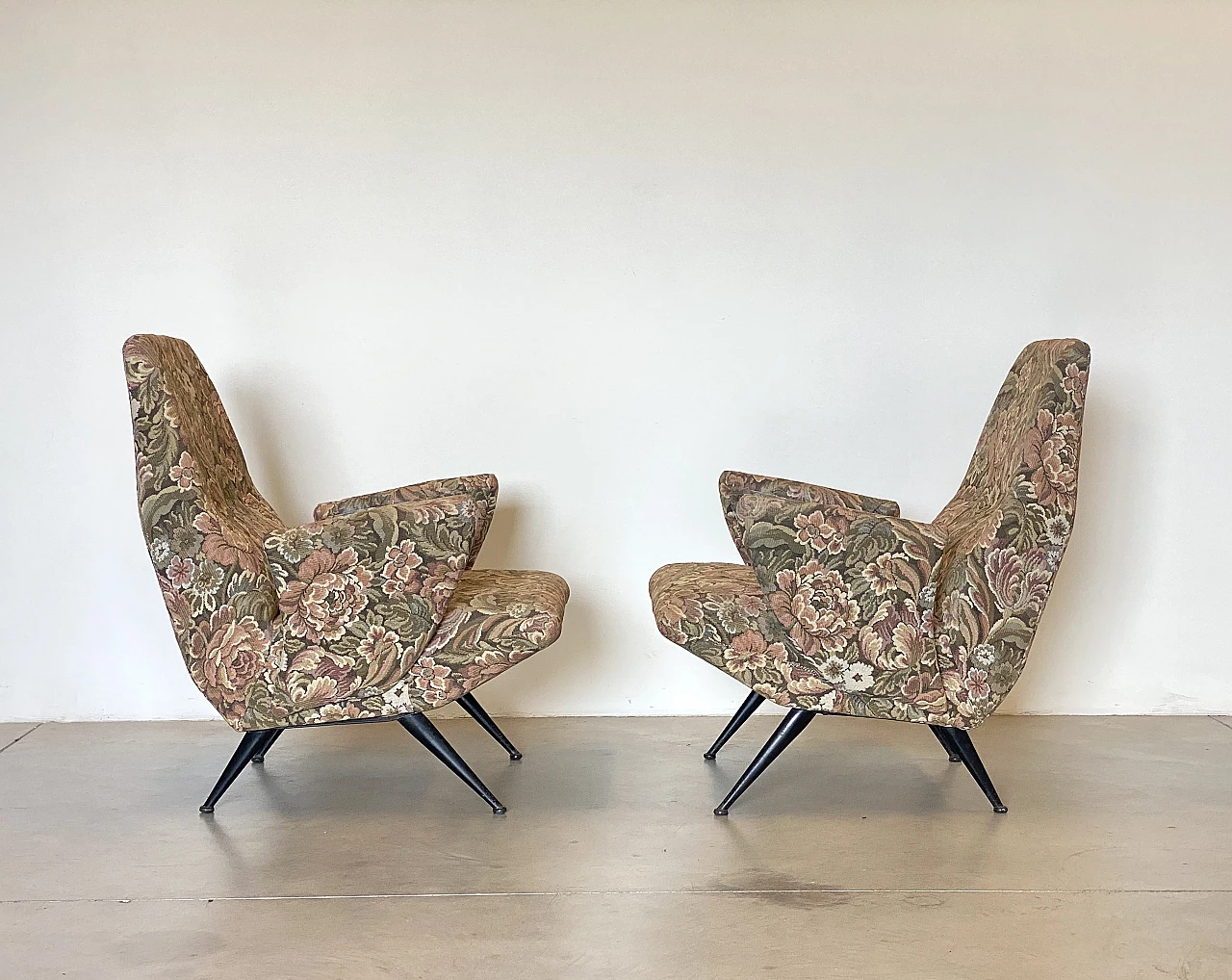 Pair of armchairs and sofa by Nino Zoncada, 1950s 14