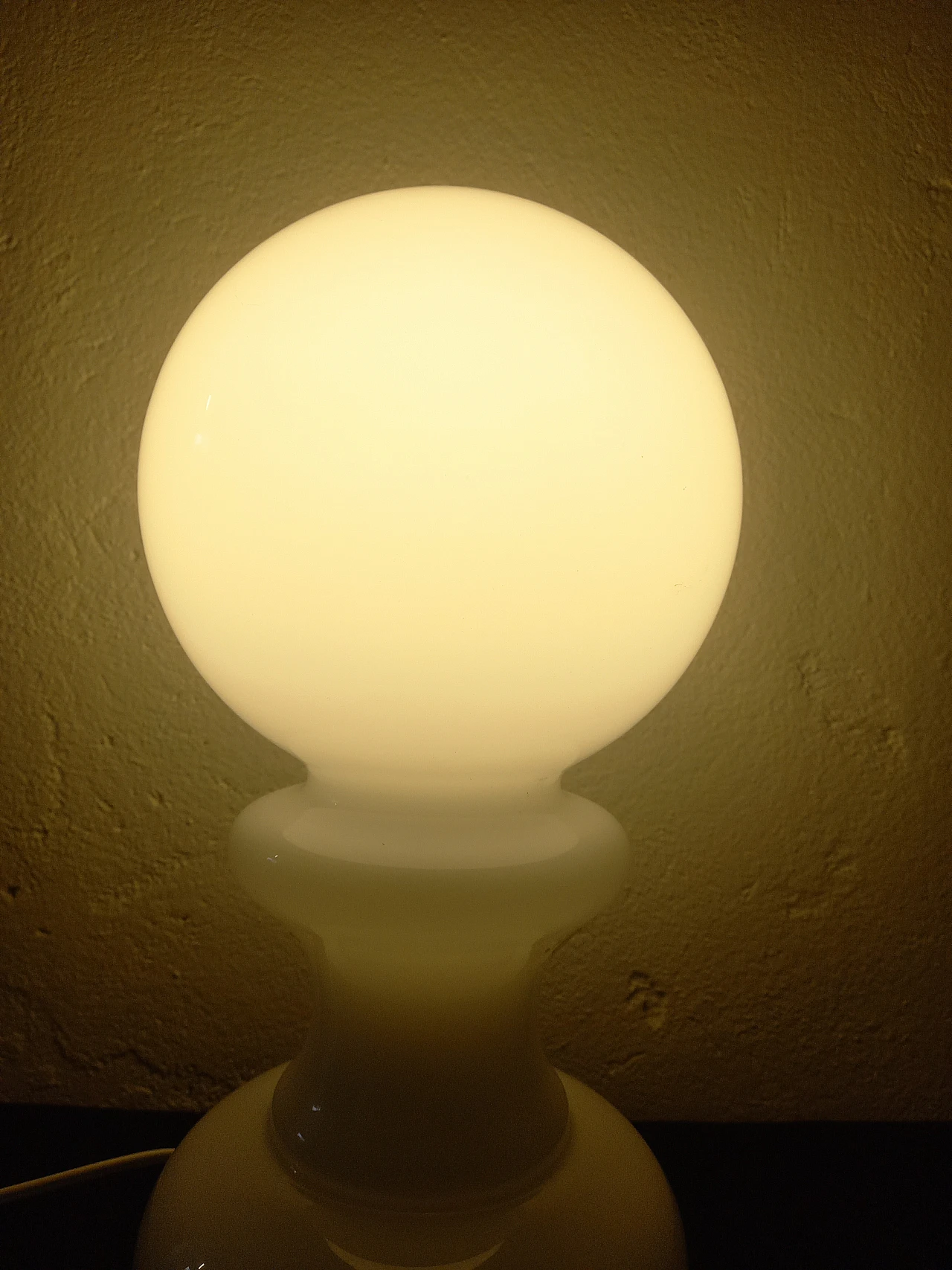 Opaline glass table lamp, 1970s 3