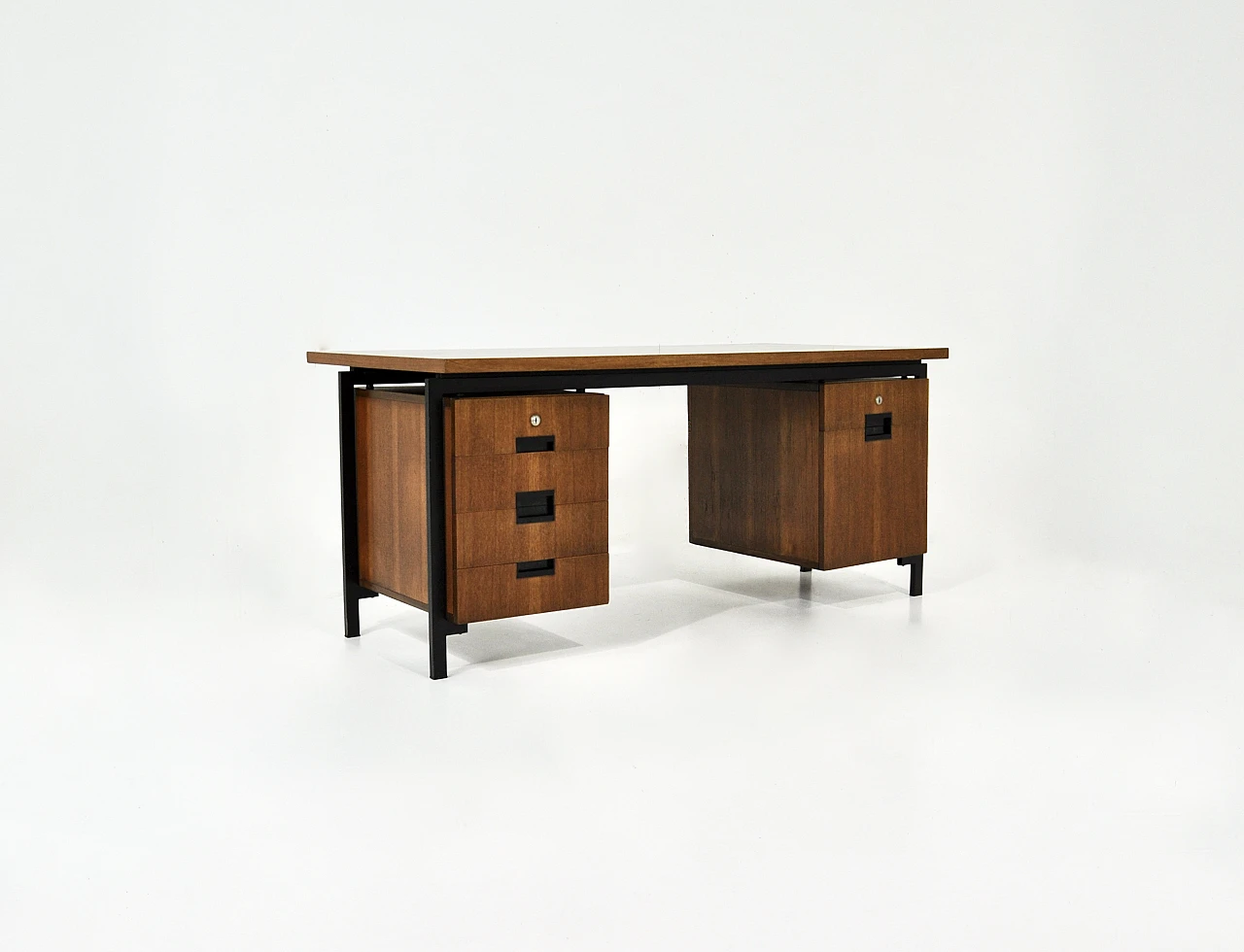 Wood and metal desk by Cees Braakman for Pastoe, 1960s 1