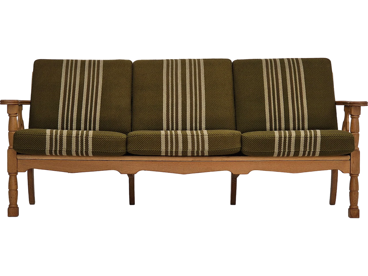 Danish three-seater sofa in wool and oak, 1970s 21