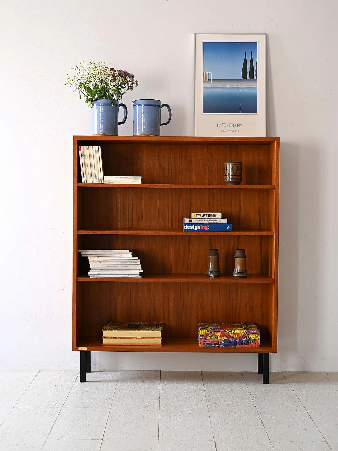 Teak bookcase with three shelves, 1960s 1