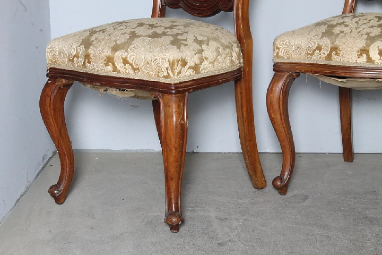 4 Louis Philippe walnut chairs, mid-19th century 14